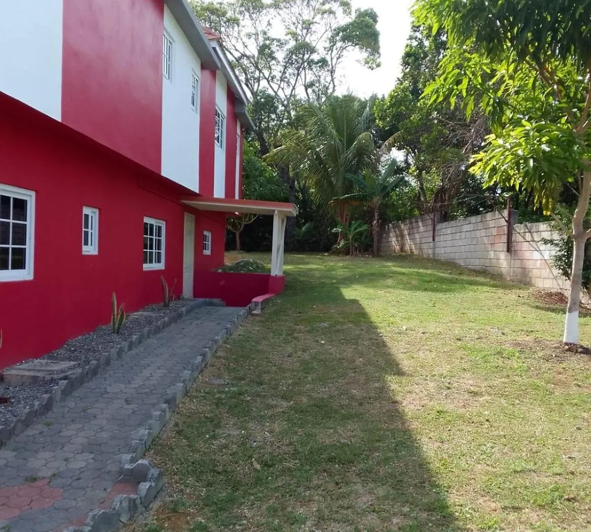 Cozy Villa- 4 Bedroom St Ann Saint Ann's Bay